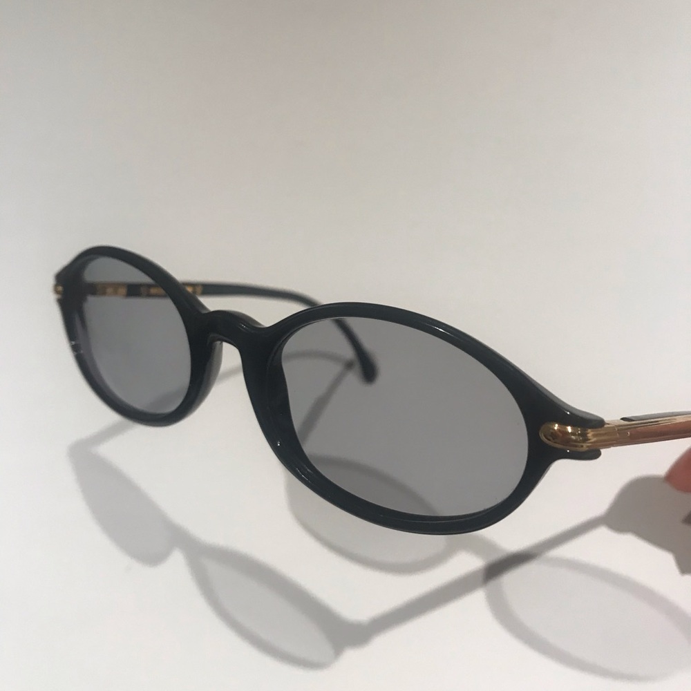 Black Oval Montblanc Sunglasses - Picture 2 of 3
